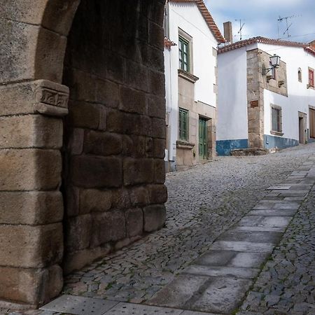 Portas Da Villa Miranda do Douro Buitenkant foto